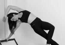 필라테스도 ‘디토(Ditto)’? SNS 속 화려한 동작 뒤에 숨겨진 기초의 중요성 woman in black sports bra and black leggings doing yoga