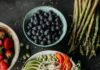 매일의 작은 변화, 맨몸 운동으로 건강 챙기기 vegetable salad